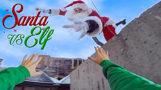 Funny Santa VS Elf Parkour